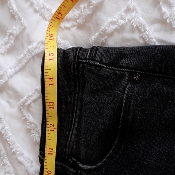 American Eagle jeans.  Black. Size 8. Stretch.Pockets. Length 39 inches - Picture 9 of 15